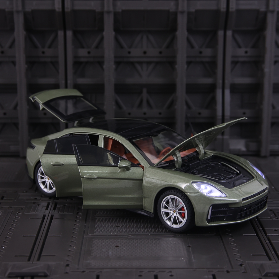 1:24 Simulate Porsche Panamera - Audio Music Car recension och pris